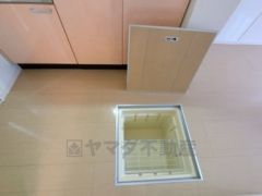 床下収納